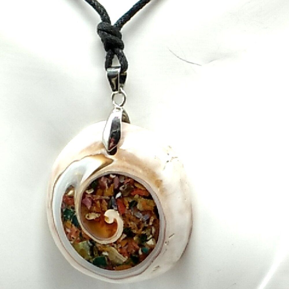 Peruvian Shell Stone Necklace Adjustable Mother-of-Pearl Small Colored Stones